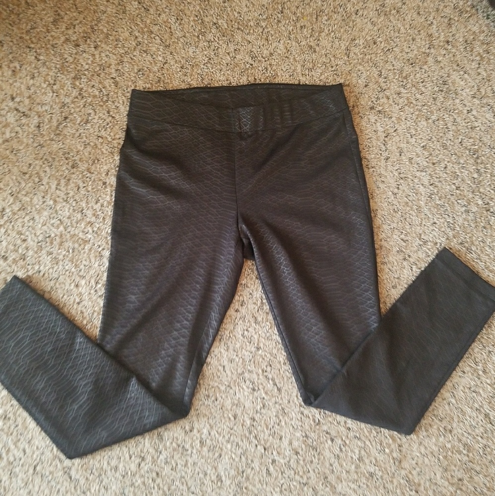 Black Textured Leggings